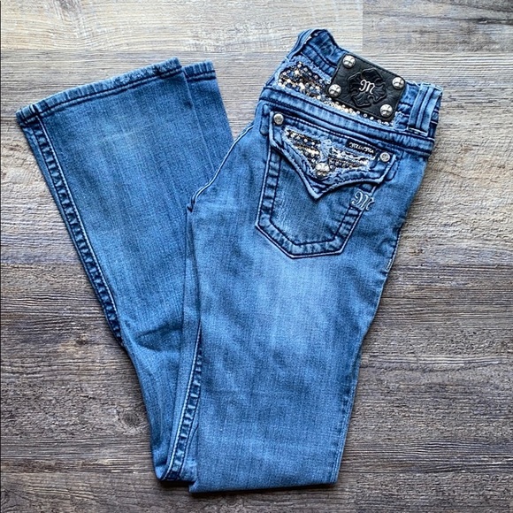 Miss Me Jeans - Picture 1 of 9